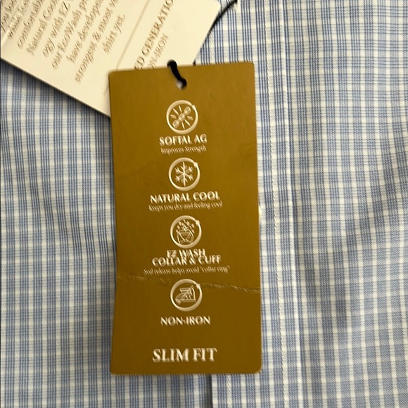 Roundtree & Yorke Blue Dress Shirt Classic Gingham - Picture 5 of 10